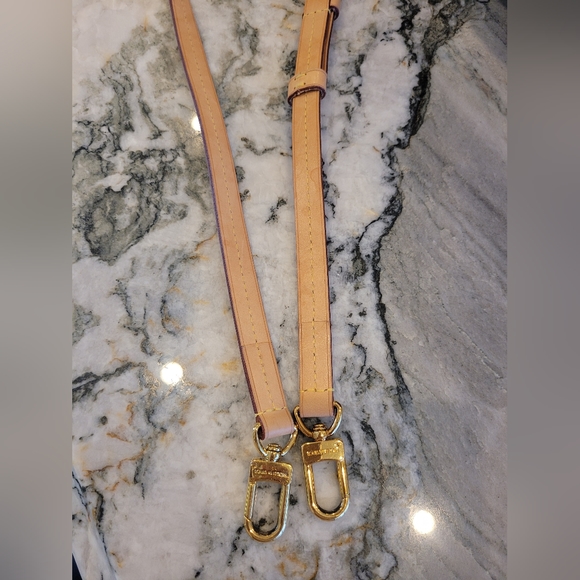 Louis Vuitton authentic Monogram Canvas Turenne GM Satchel ❤️🔥 - Picture 14 of 16